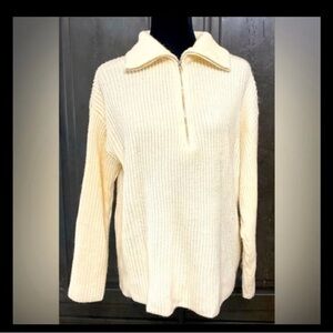 Toppies Toppies Cream Oversized sweater with zip-up collar - Size medium